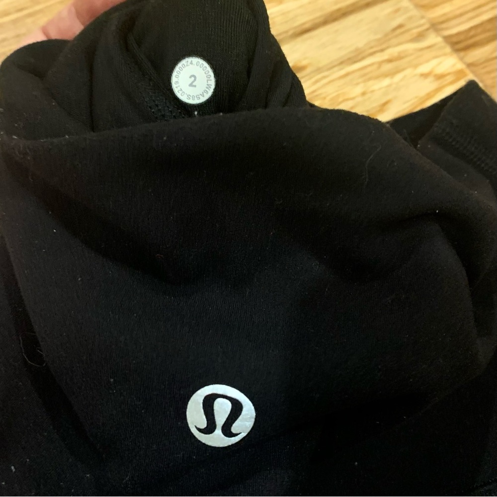 Lululemon leggings 2 - Picture 4 of 9